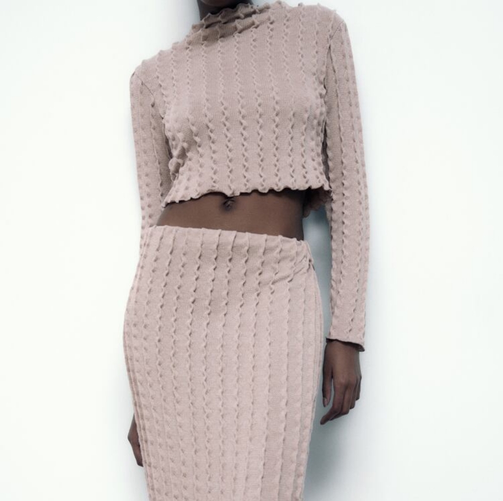 ZARA LIMITED EDITION TEXTURED TOP